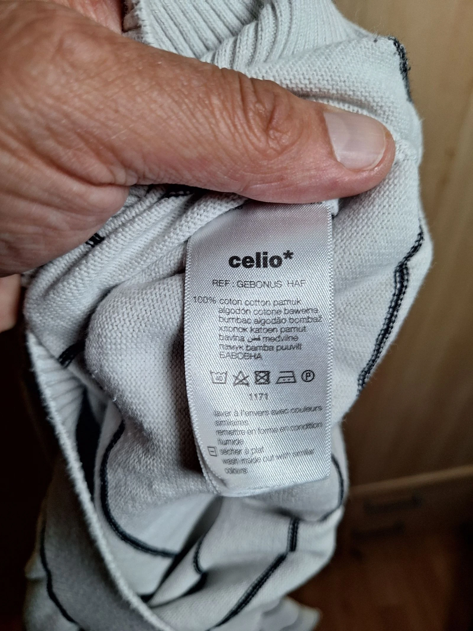 Pull Celio homem col V branco listrado preto tamanho G – photo 5